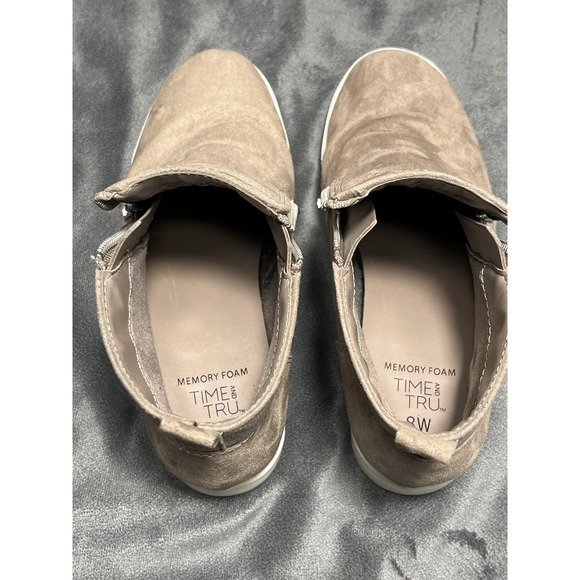 Time & Tru Memory Foam Women's Khaki Blush Suede Wedge Sneakers Size 8 W - Picture 11 of 12